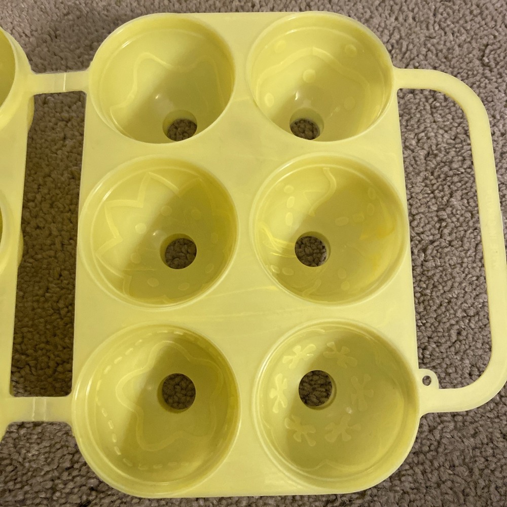 NEW! JELL-O JIGGLERS TEXTURED EGG MOLD FOR JELL-O EGGS SHOOTERS & SHOTS - Picture 2 of 11